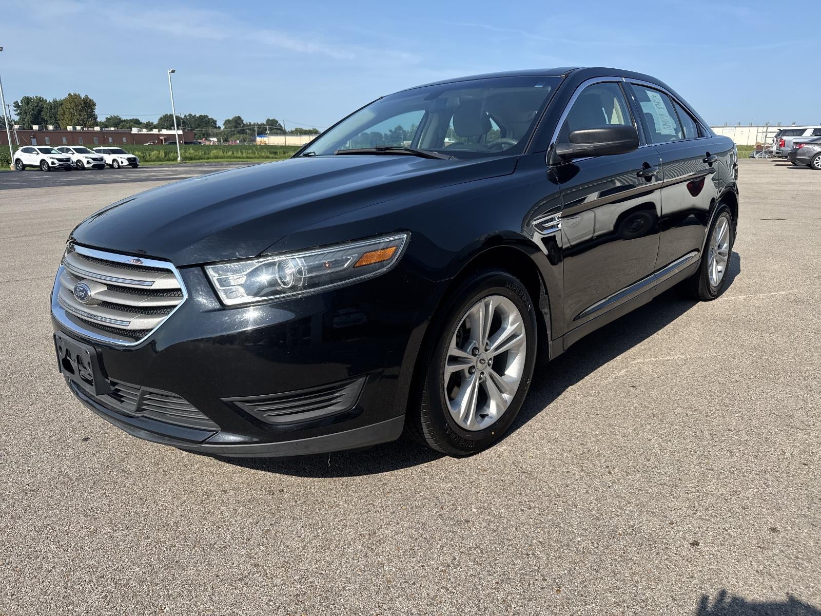 2017 Ford Taurus SE