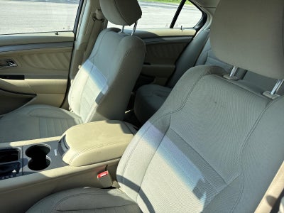 2017 Ford Taurus SE
