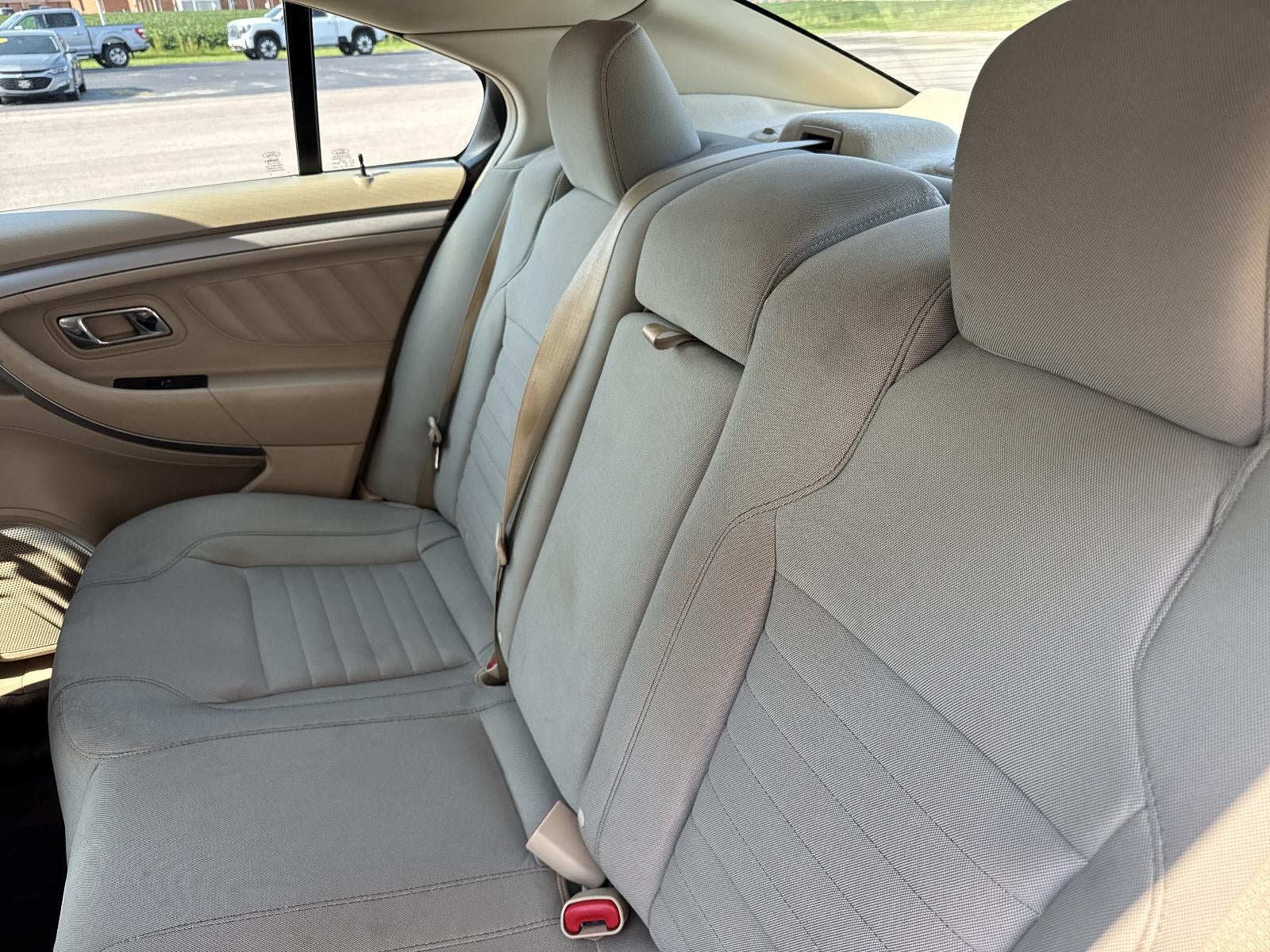 2017 Ford Taurus SE