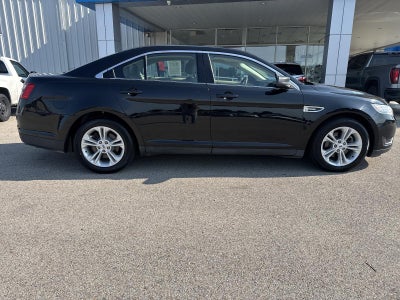 2017 Ford Taurus SE