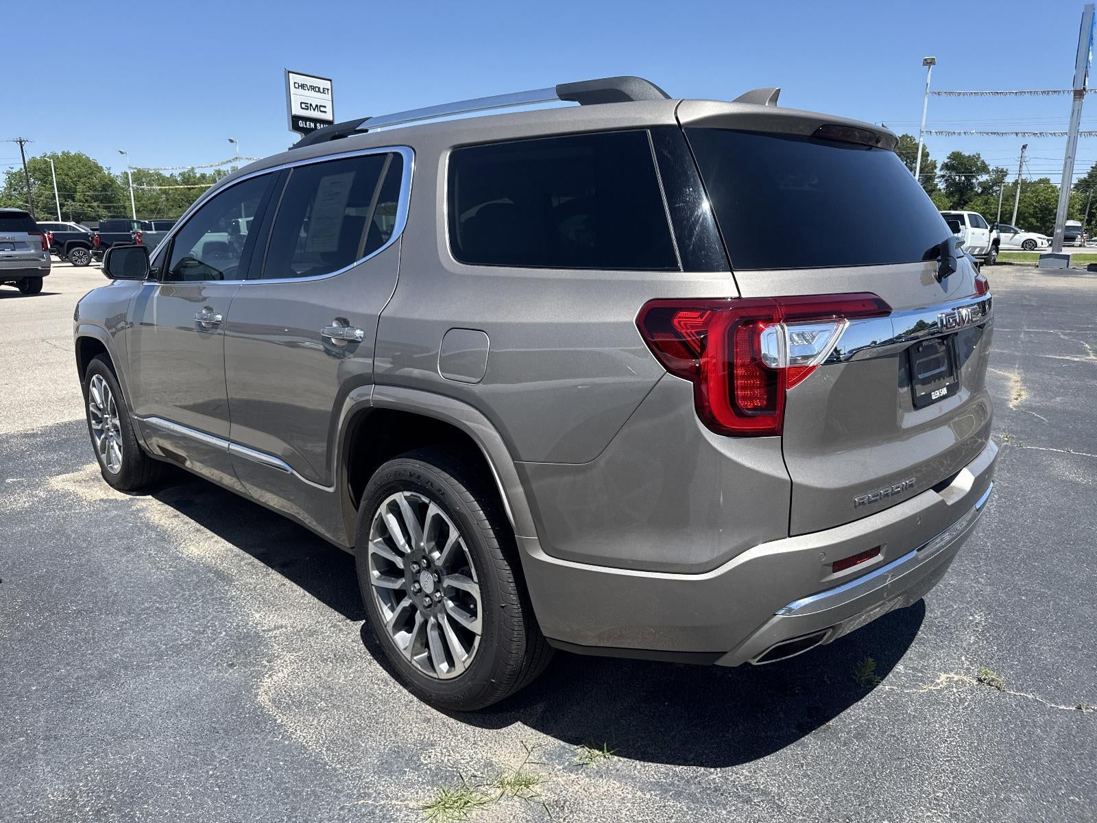2022 GMC Acadia Denali