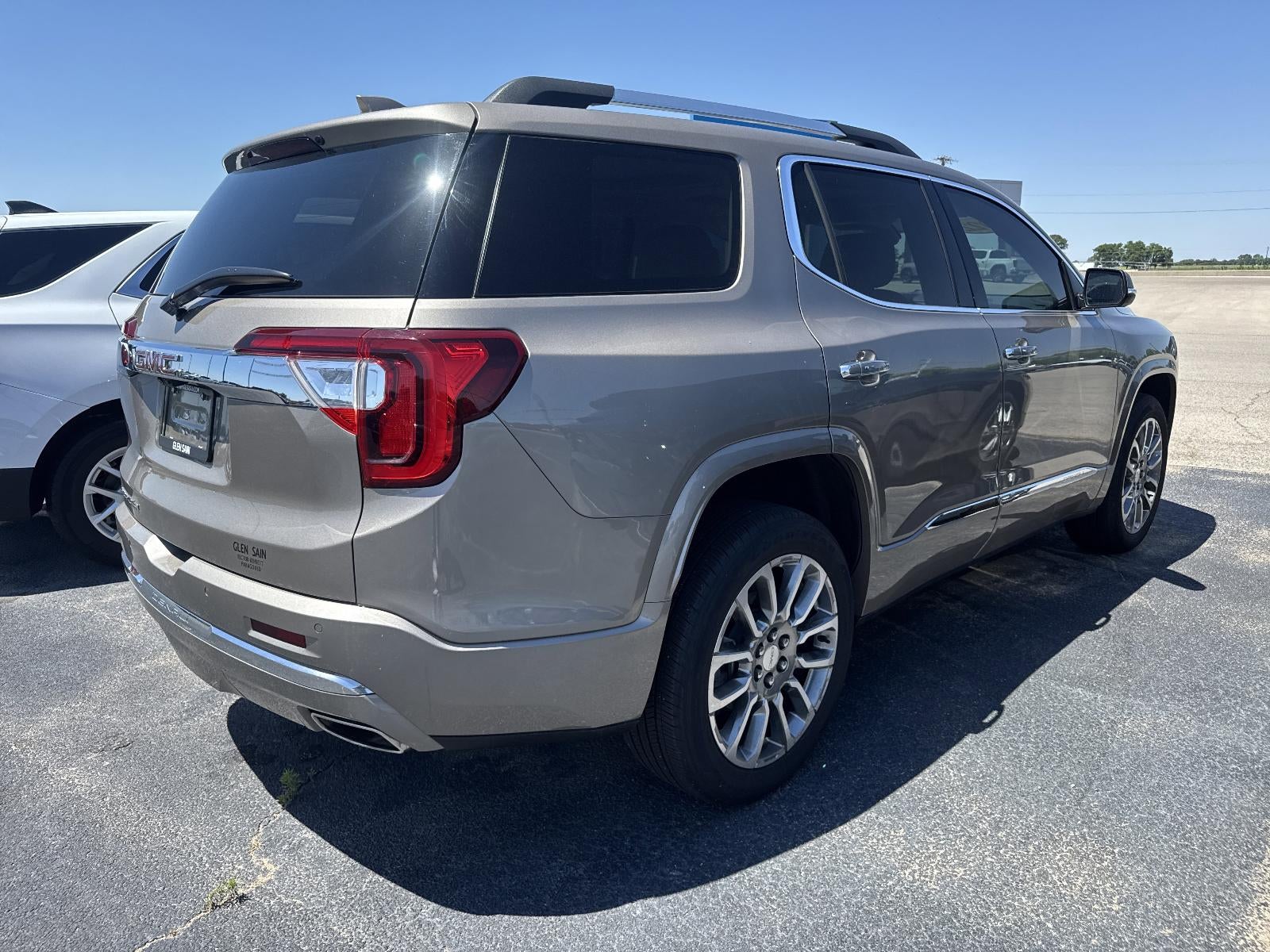 2022 GMC Acadia Denali