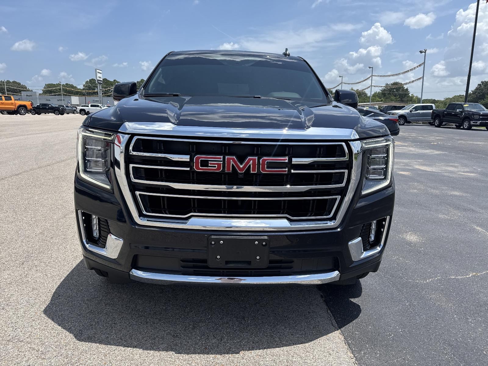 2022 GMC Yukon SLT