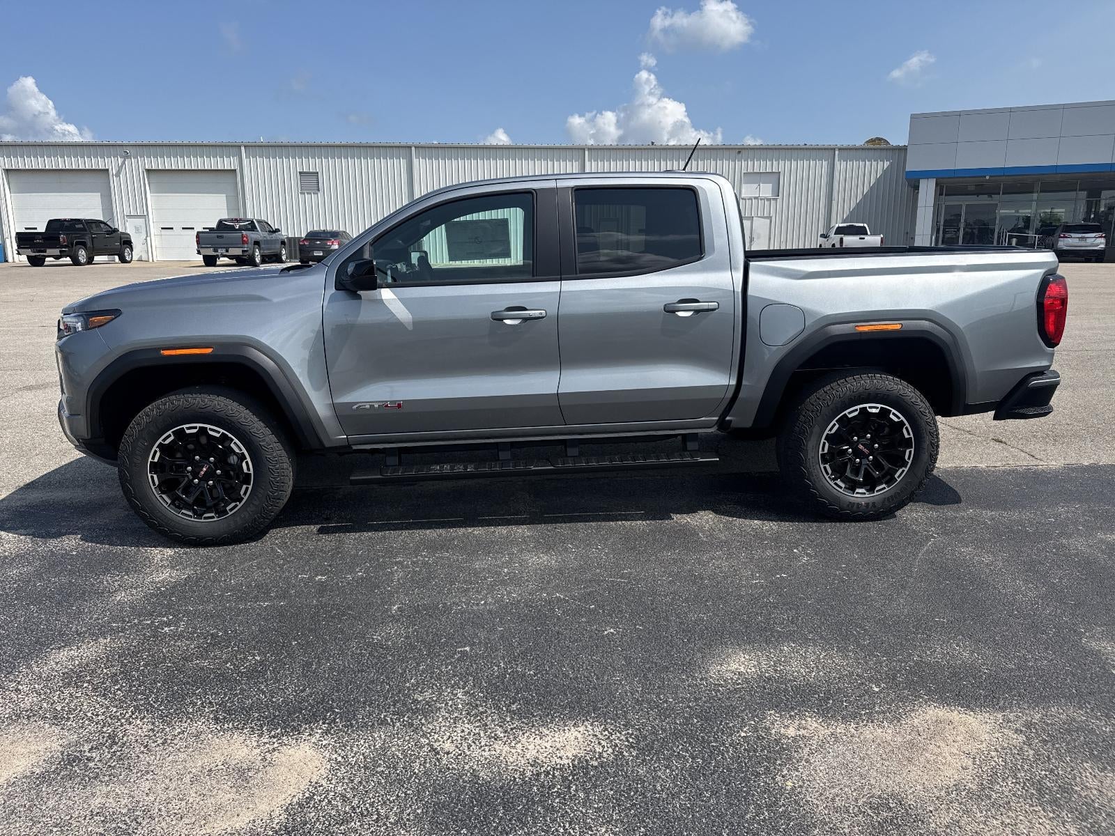 2026 GMC Canyon AT4 - Photo 2