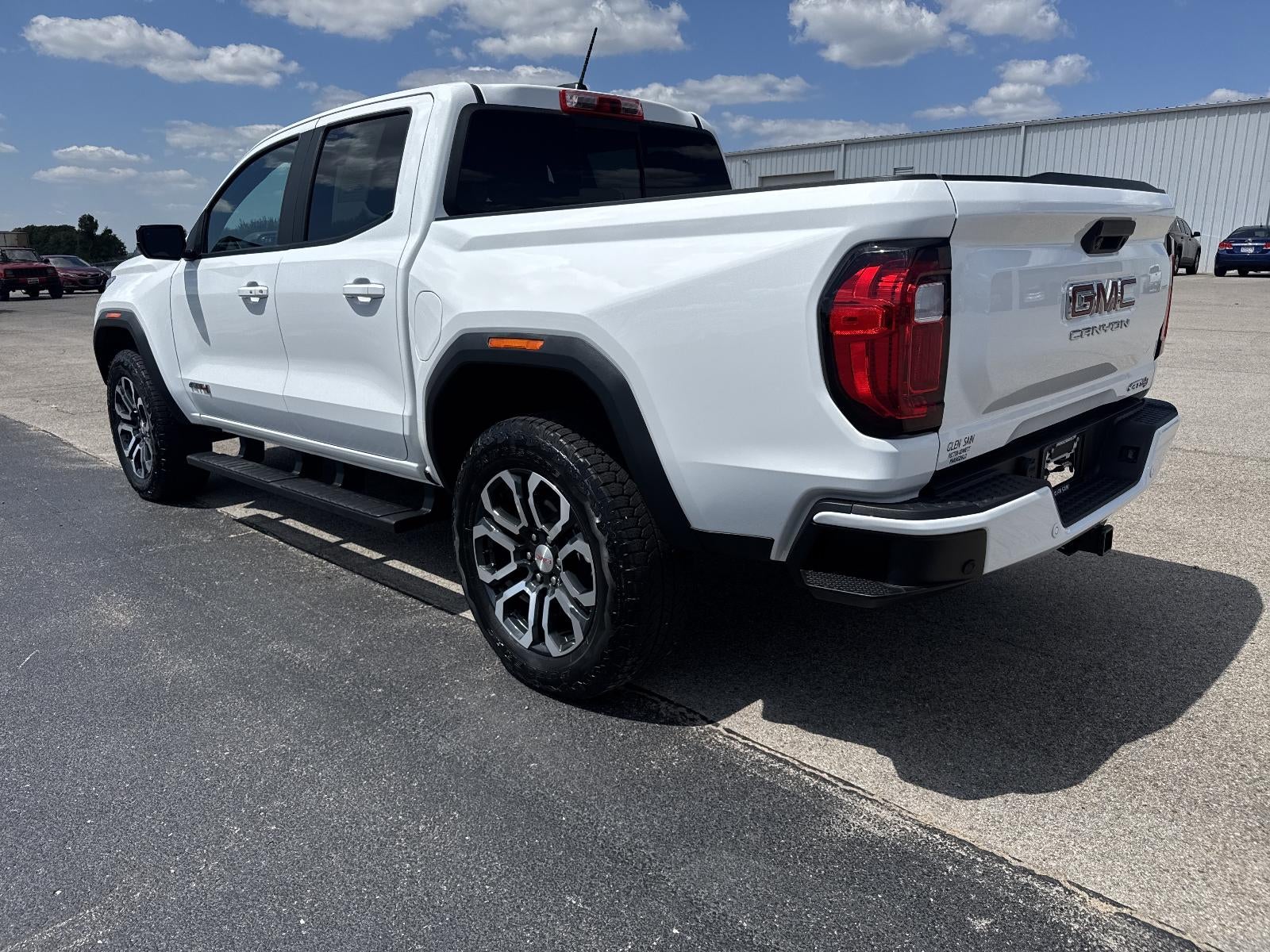 2024 GMC Canyon AT4