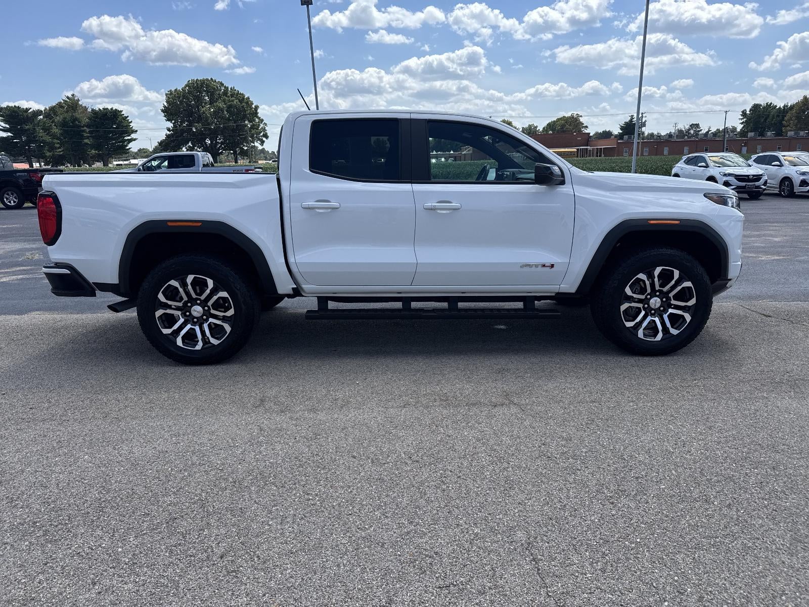 2024 GMC Canyon AT4