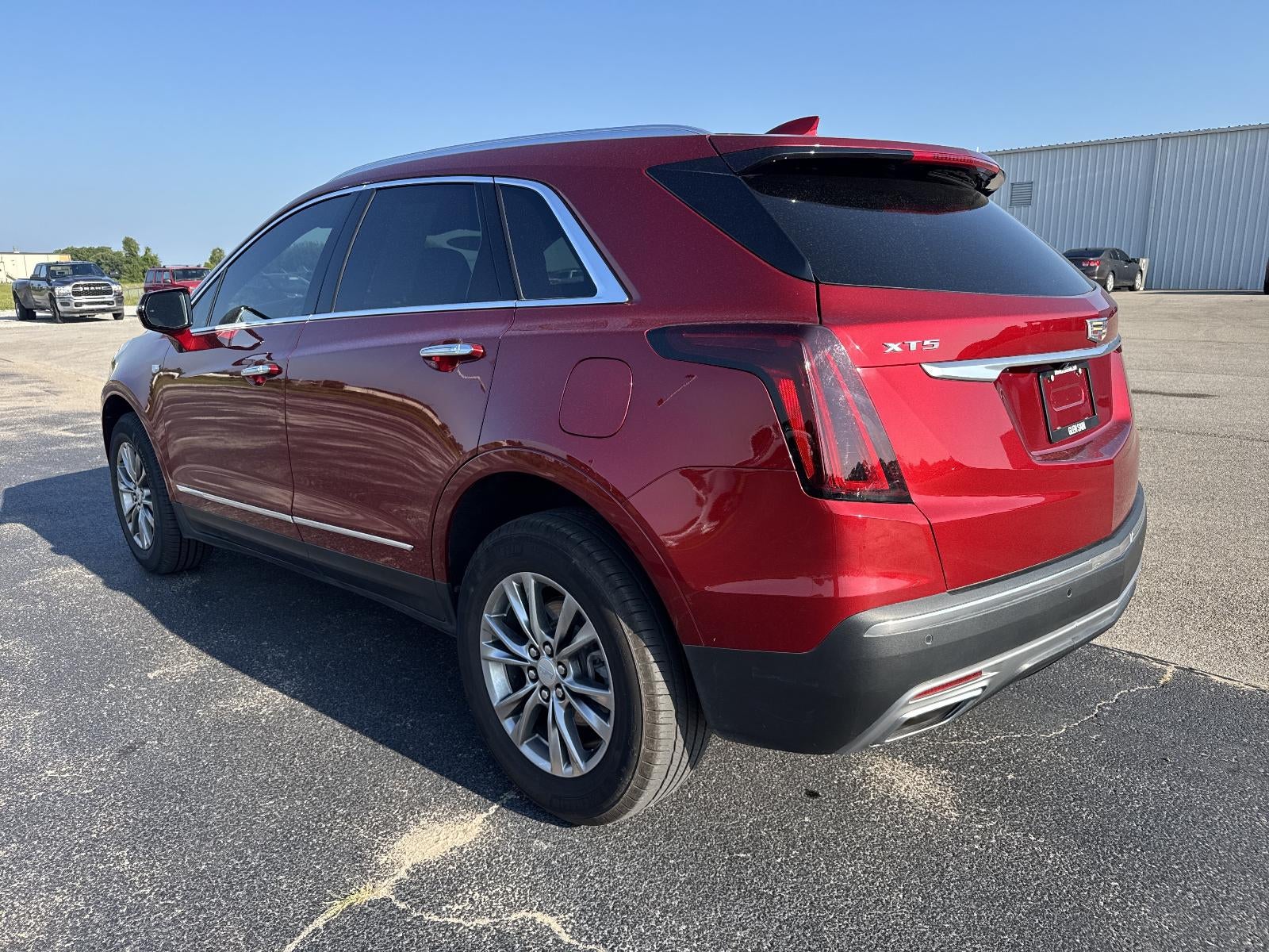 2021 Cadillac XT5 FWD Premium Luxury