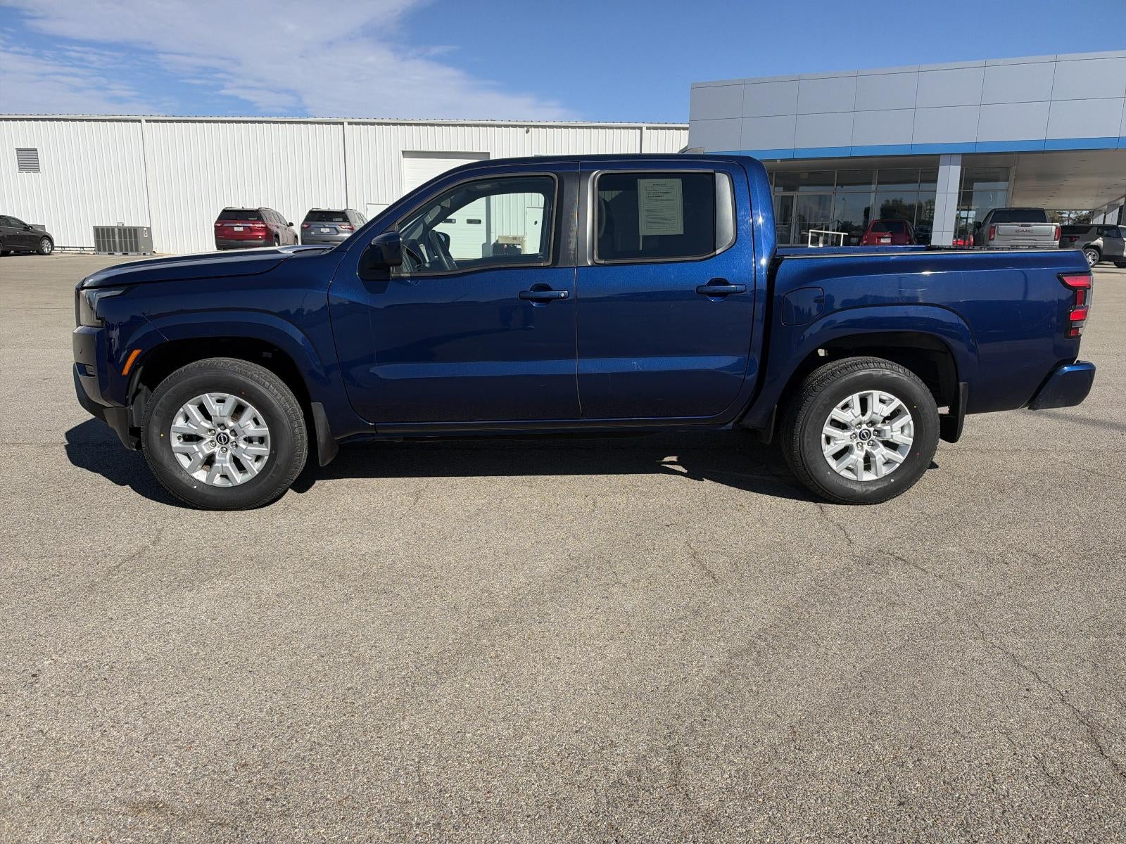 2022 Nissan Frontier SV