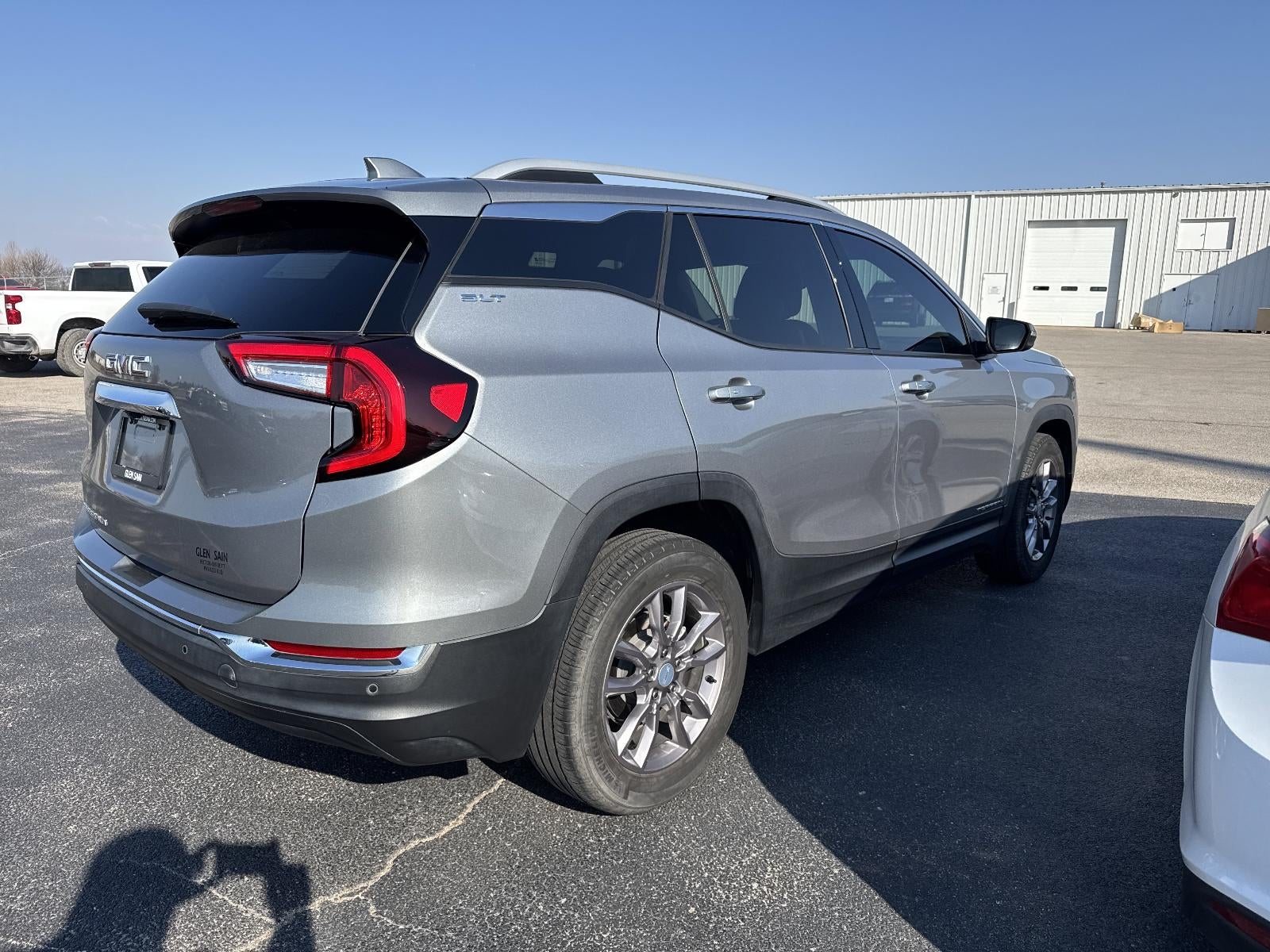 2023 GMC Terrain SLT