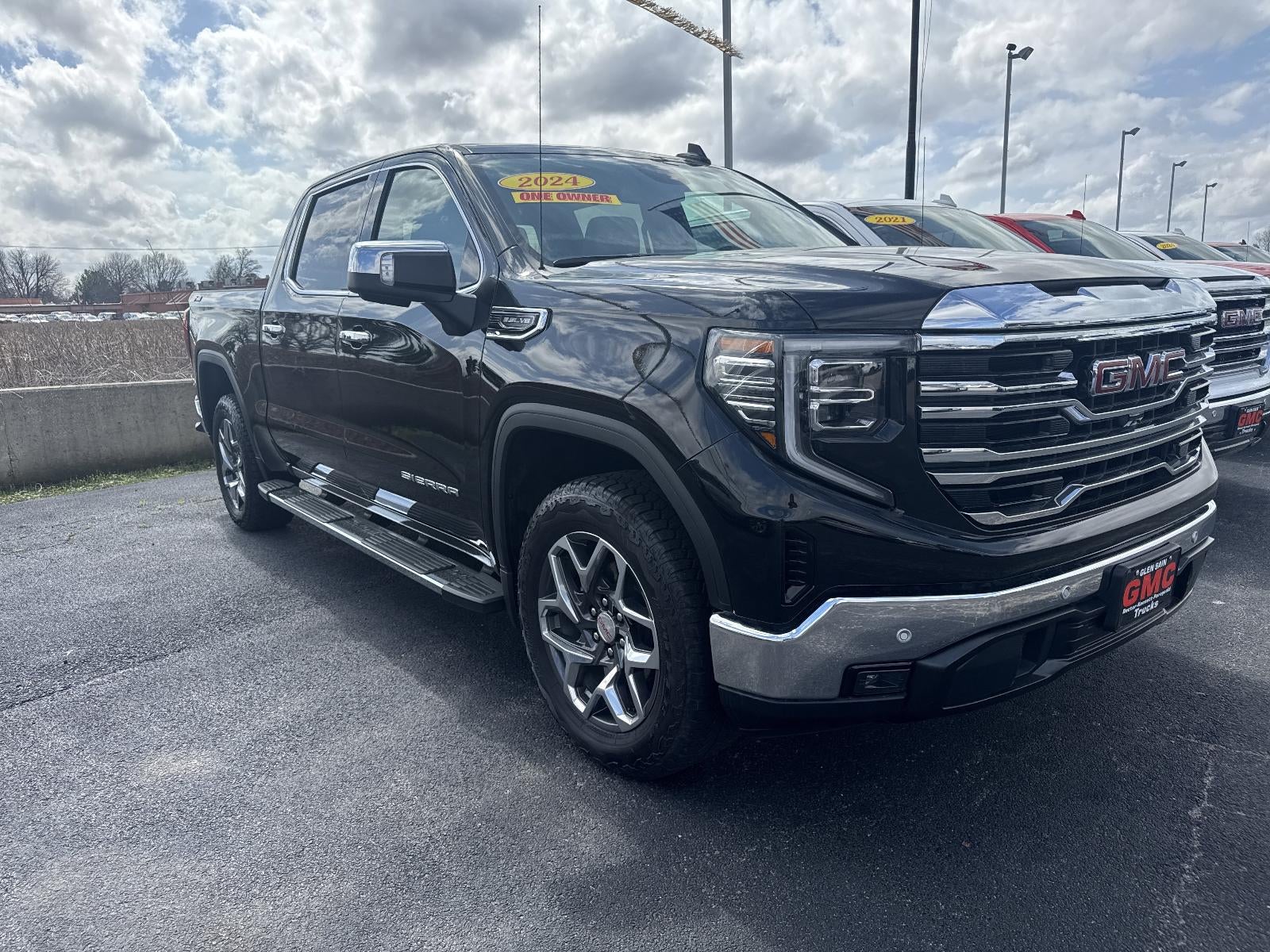 2024 GMC Sierra 1500 SLT