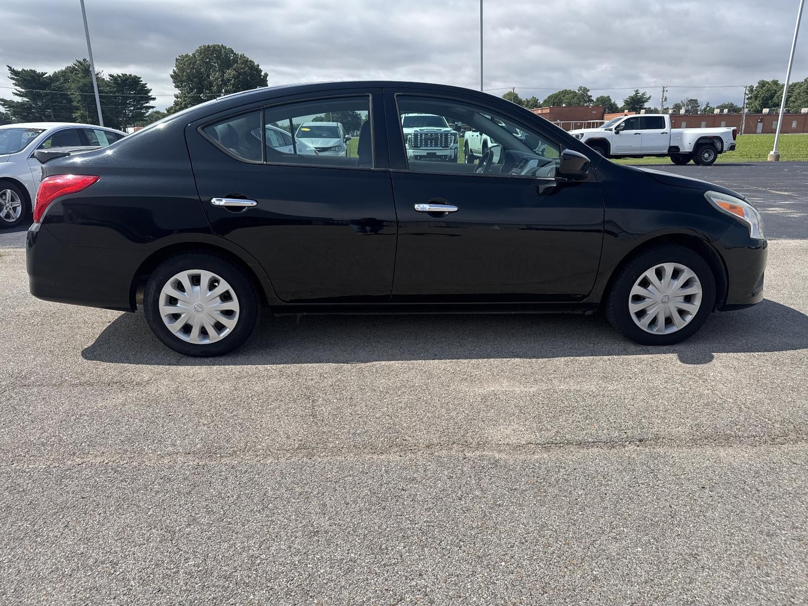 2019 Nissan Versa Sedan SV