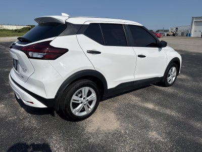 2023 Nissan Kicks S