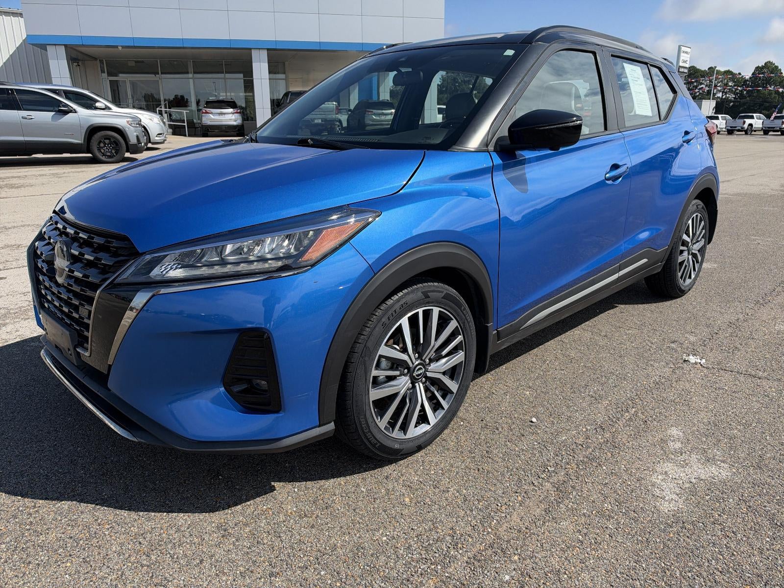2024 Nissan Kicks SR
